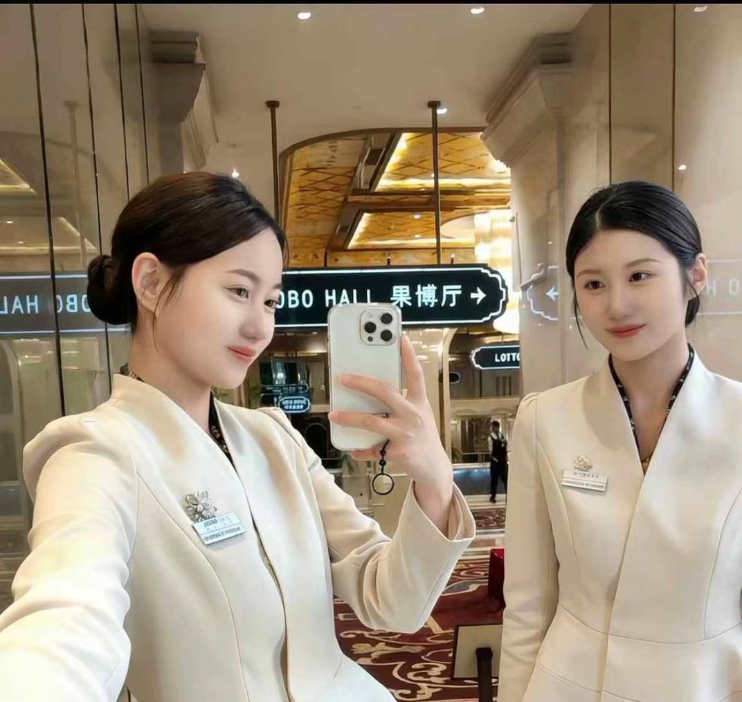 果博福布斯游戏客户端 - 逐光者